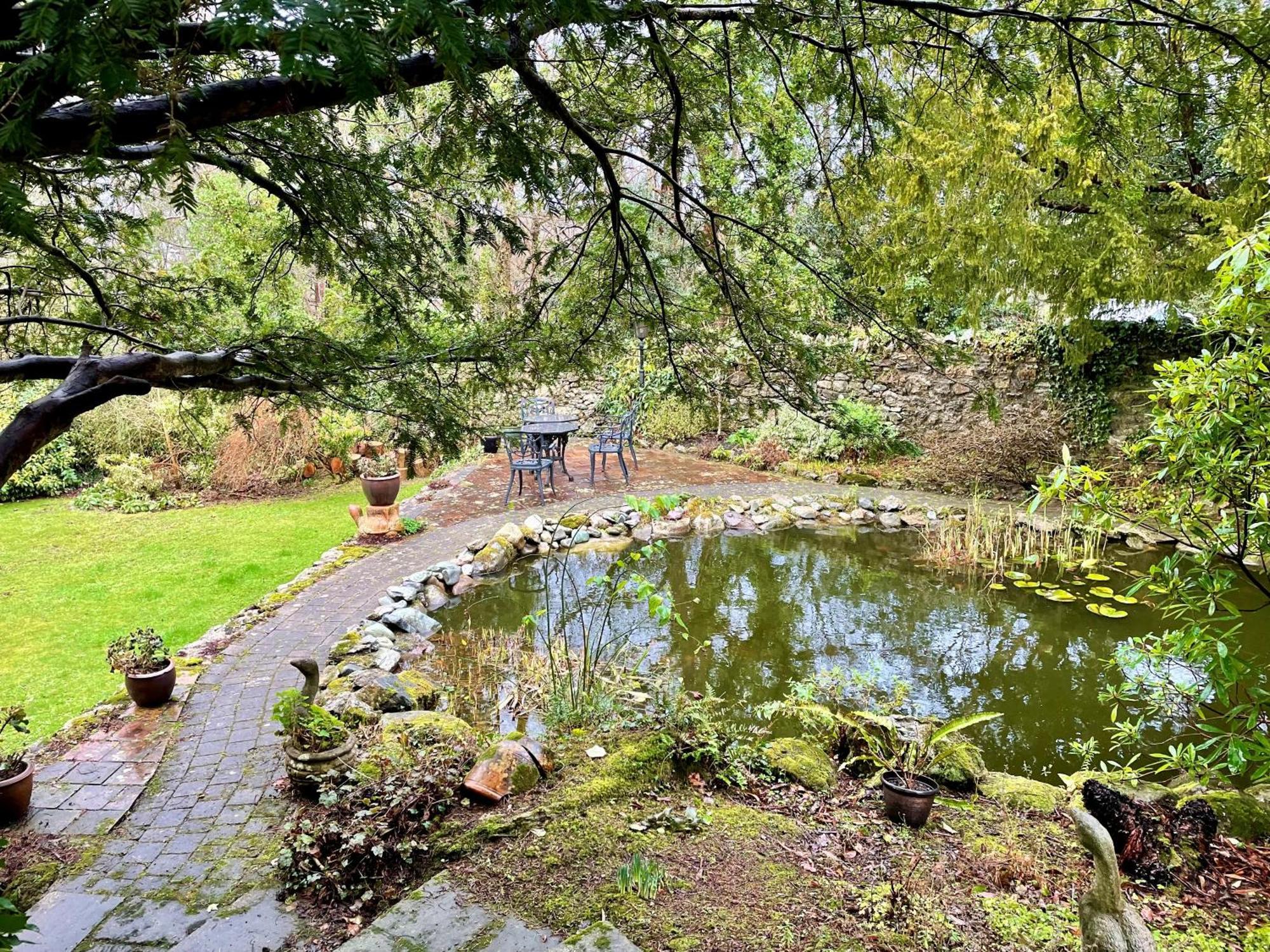 Menai Bridge Villa ภายนอก รูปภาพ