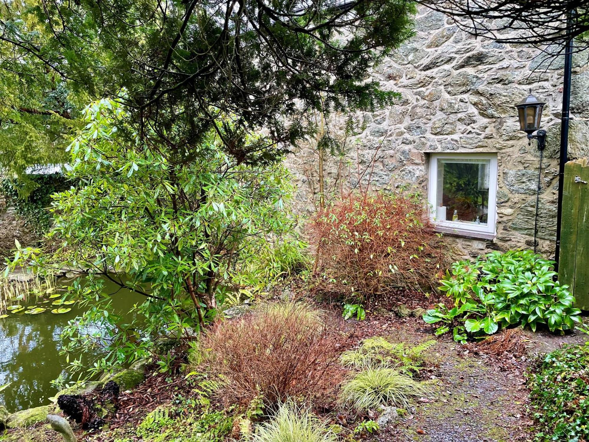 Menai Bridge Villa ภายนอก รูปภาพ